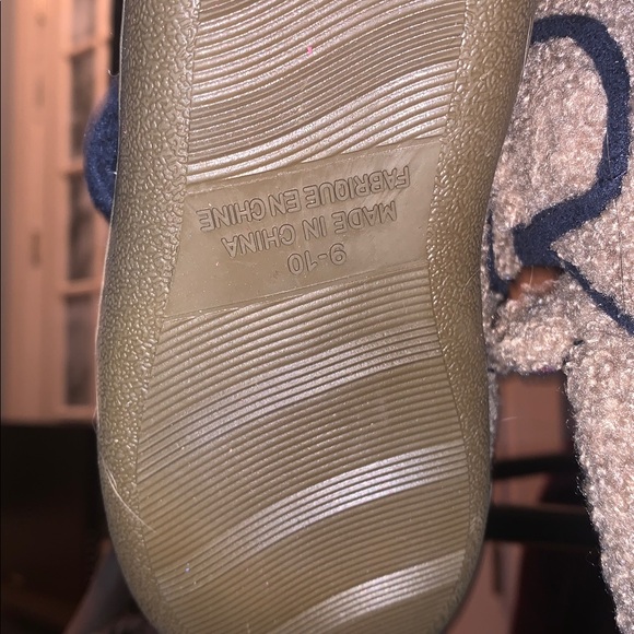 NWT George Bear Kids Slippers 9-10 - Picture 6 of 8